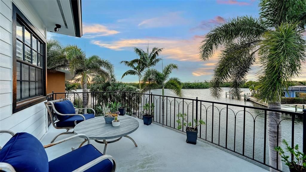 En Venta: $2,665,000 (5 camas, 2 baños, 3122 Pies cuadrados)