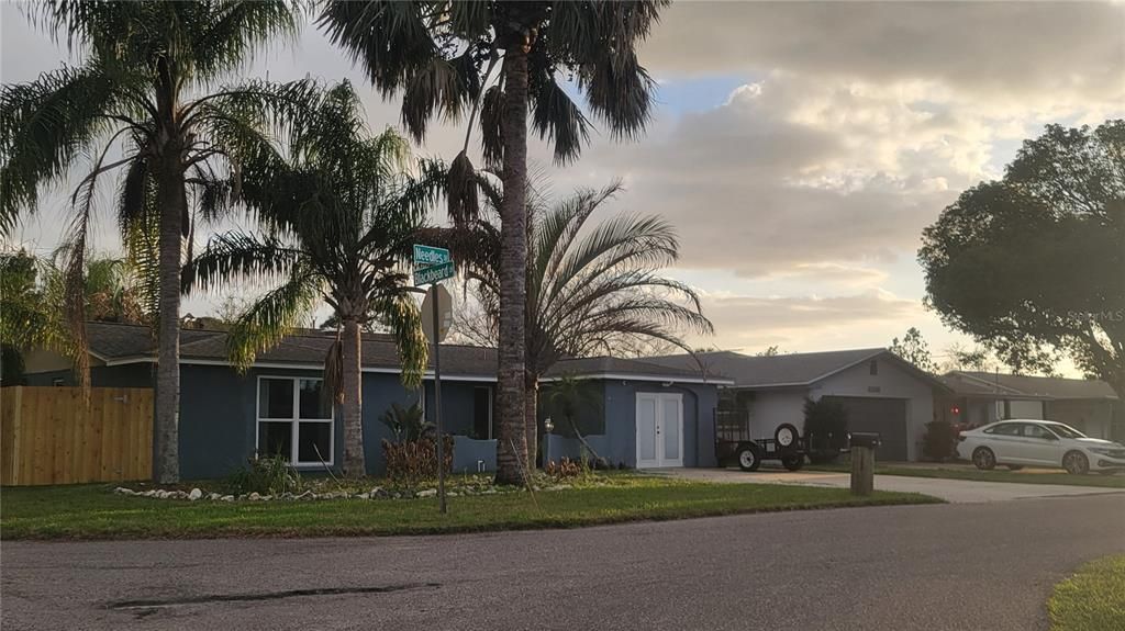 На продажу: $21,000 (0.17 acres)