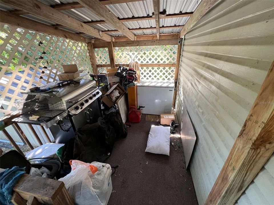 For Sale: $95,000 (3 beds, 2 baths, 1142 Square Feet)