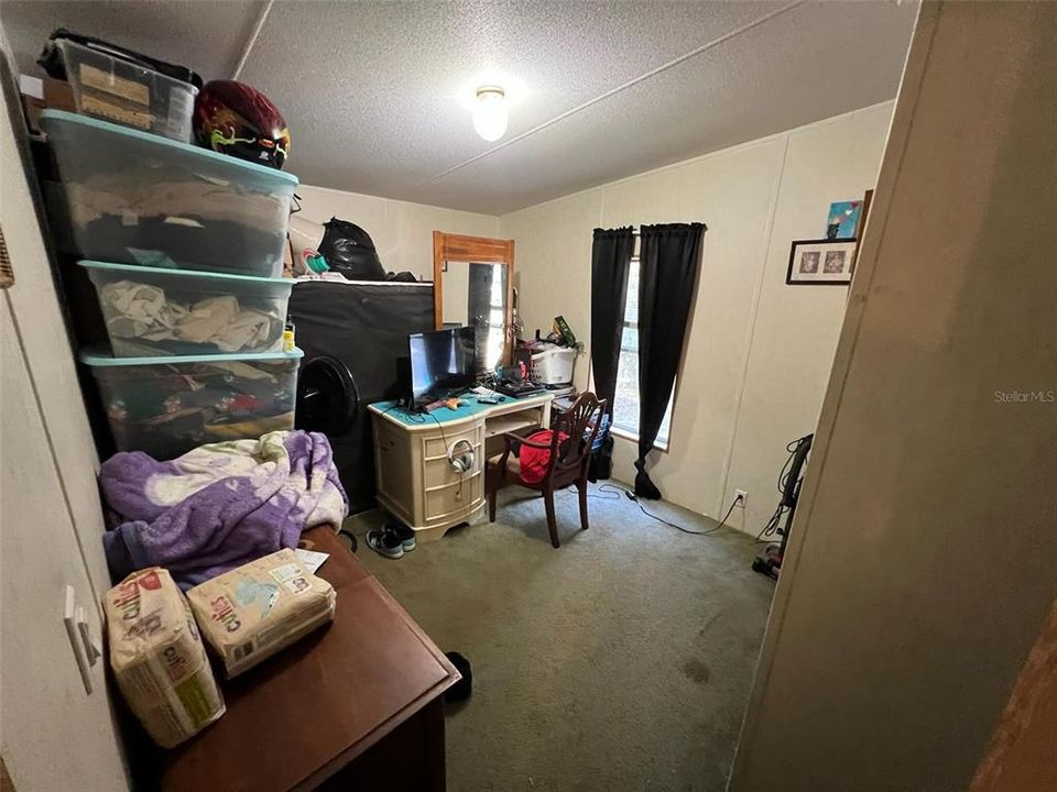 For Sale: $95,000 (3 beds, 2 baths, 1142 Square Feet)