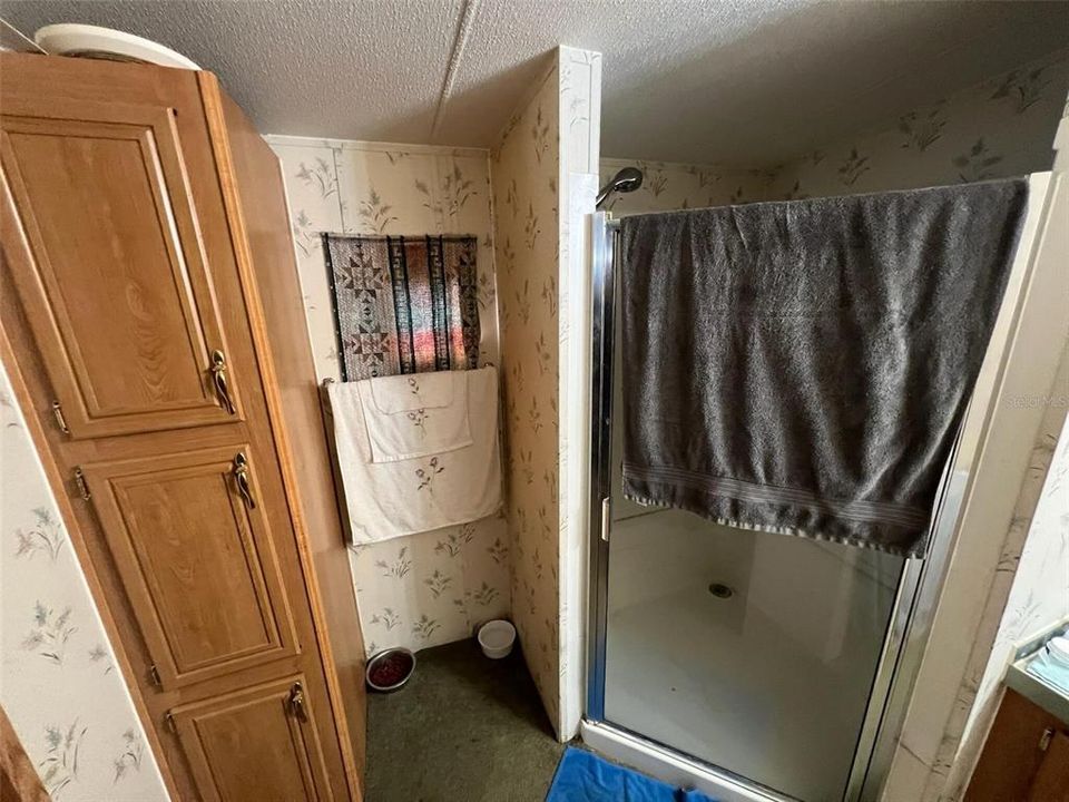 For Sale: $95,000 (3 beds, 2 baths, 1142 Square Feet)