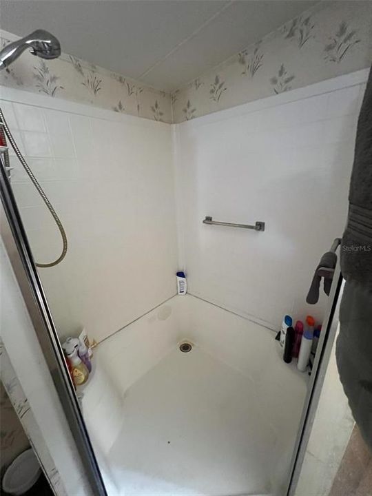 For Sale: $95,000 (3 beds, 2 baths, 1142 Square Feet)