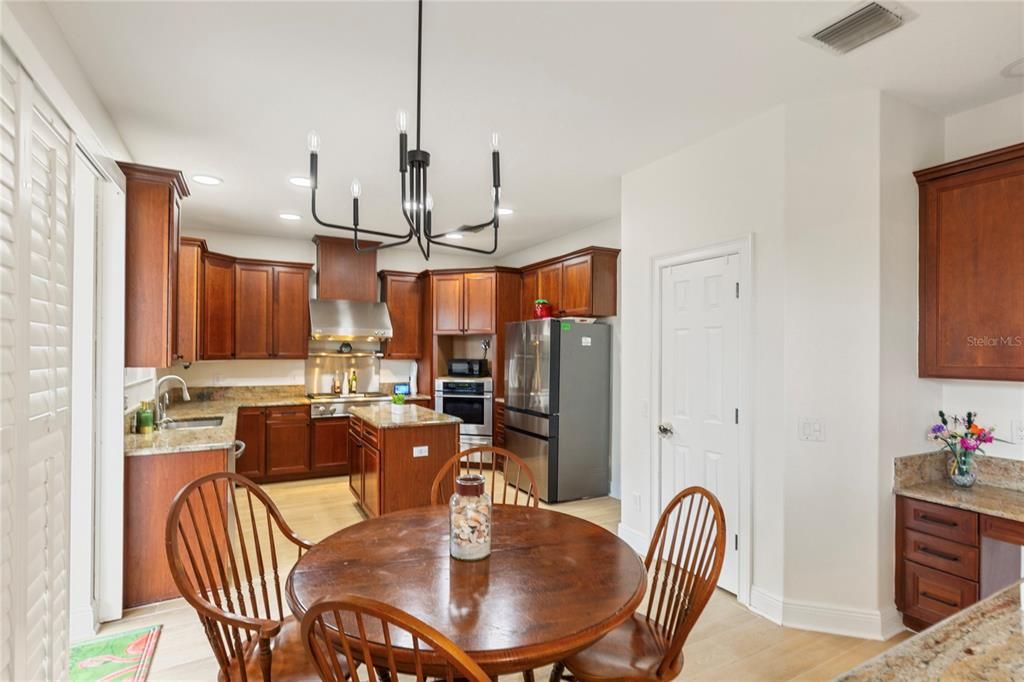 Active With Contract: $799,900 (4 beds, 4 baths, 3630 Square Feet)