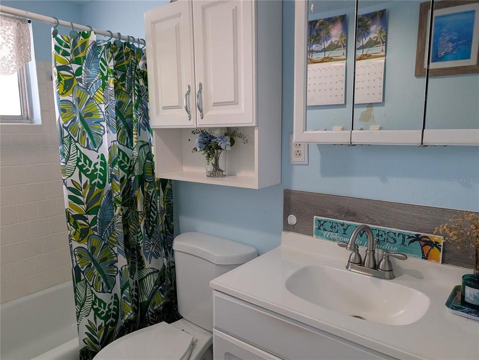 For Sale: $66,400 (1 beds, 1 baths, 576 Square Feet)