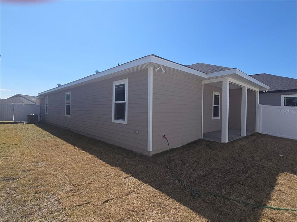 Activo con contrato: $288,000 (3 camas, 2 baños, 1314 Pies cuadrados)