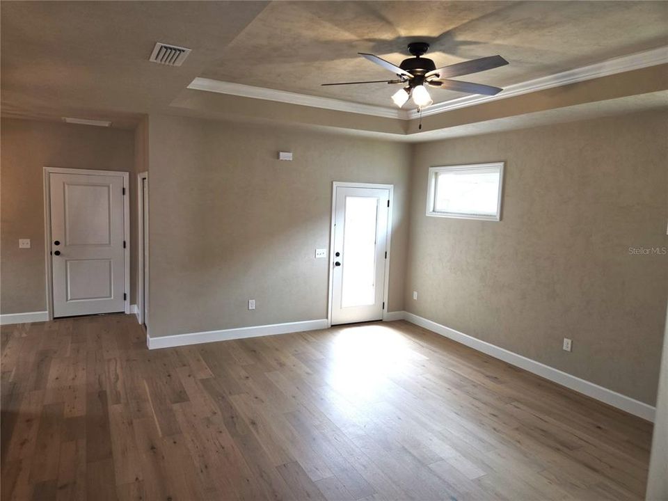 Activo con contrato: $288,000 (3 camas, 2 baños, 1314 Pies cuadrados)