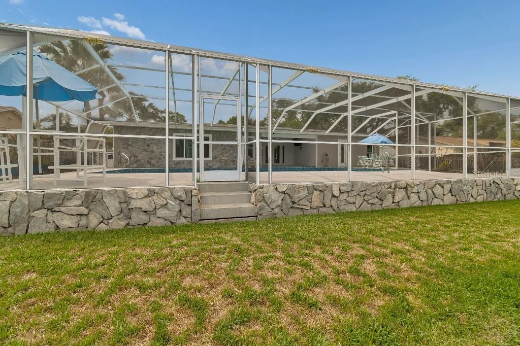 En Venta: $499,900 (4 camas, 3 baños, 1996 Pies cuadrados)