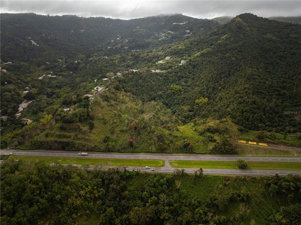 На продажу: $125,000 (12.70 acres)