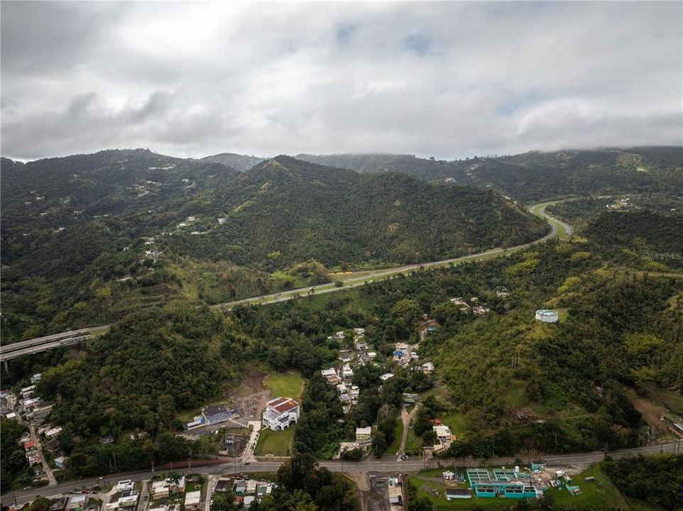 На продажу: $125,000 (12.70 acres)