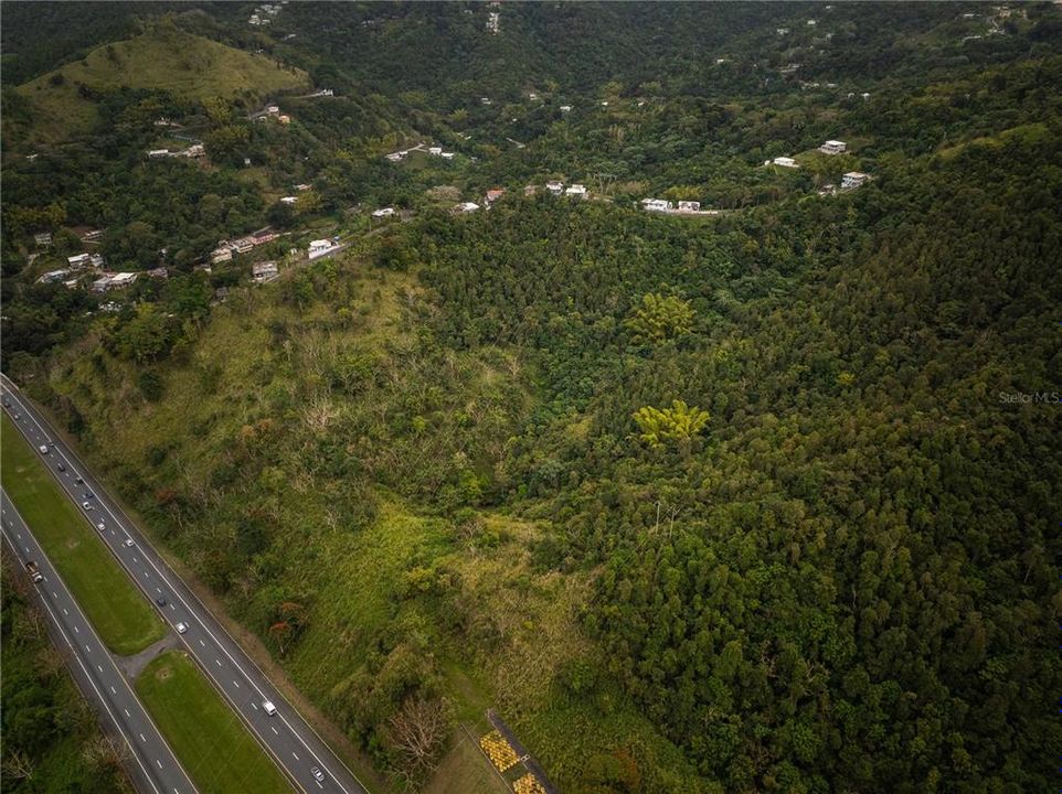 На продажу: $125,000 (12.70 acres)
