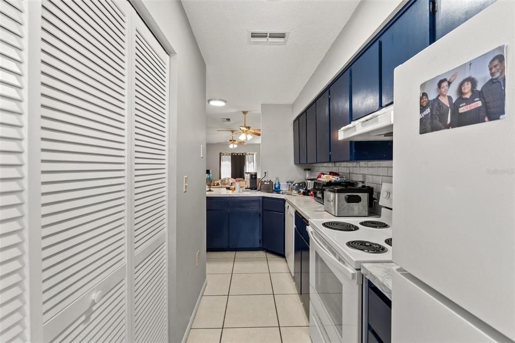 В аренду: $1,500 (2 спален, 2 ванн, 927 Квадратных фут)