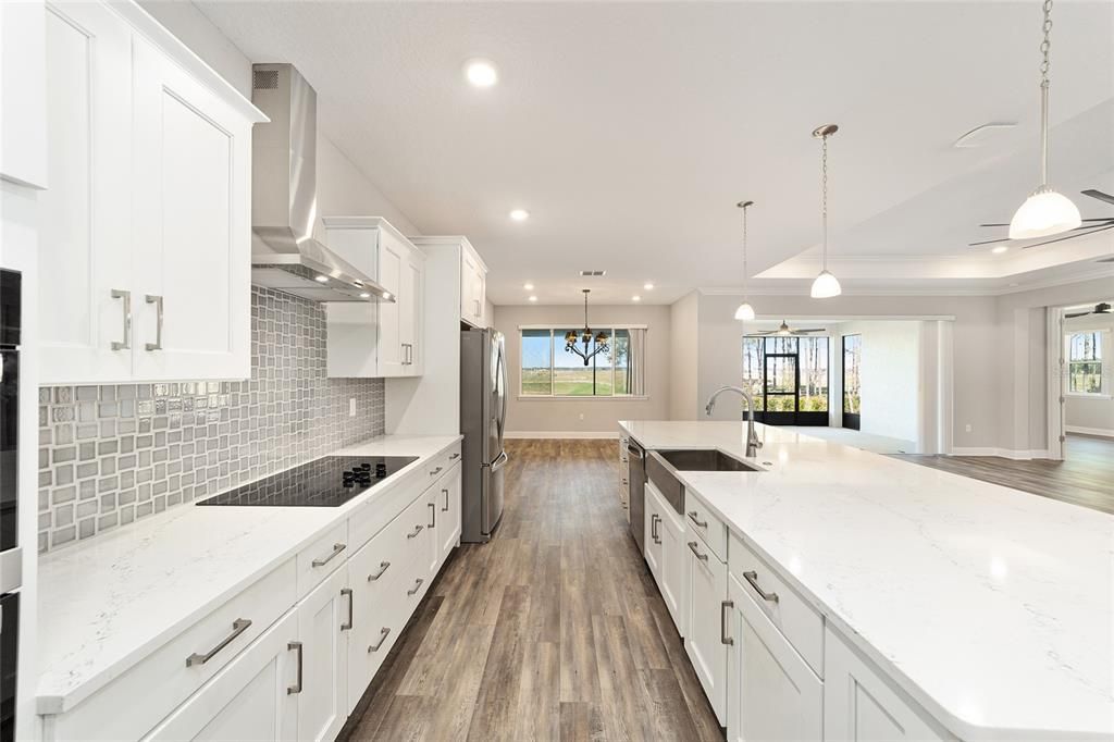 Active With Contract: $560,000 (3 beds, 3 baths, 2893 Square Feet)