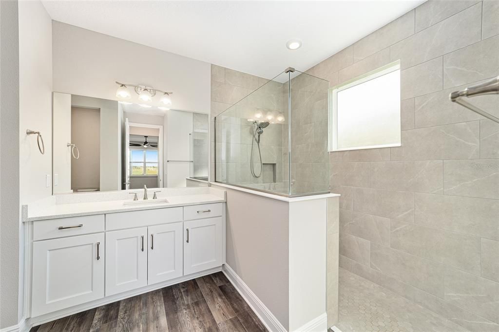 Active With Contract: $560,000 (3 beds, 3 baths, 2893 Square Feet)
