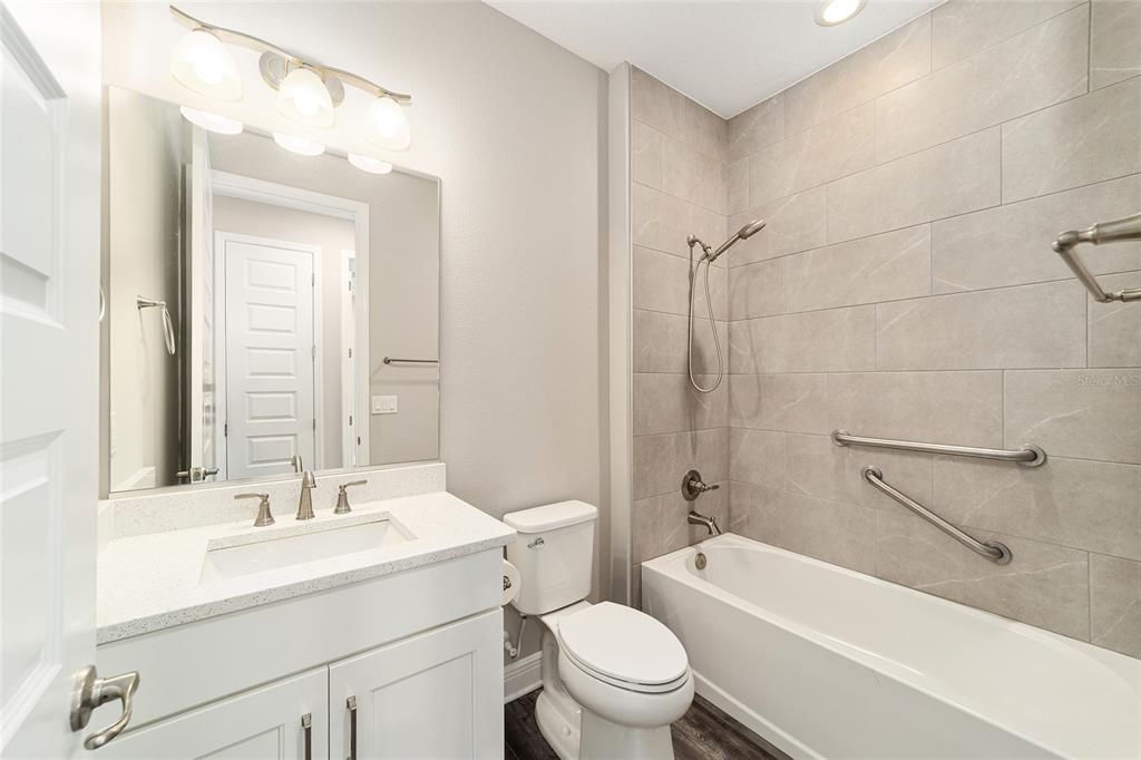 Active With Contract: $560,000 (3 beds, 3 baths, 2893 Square Feet)