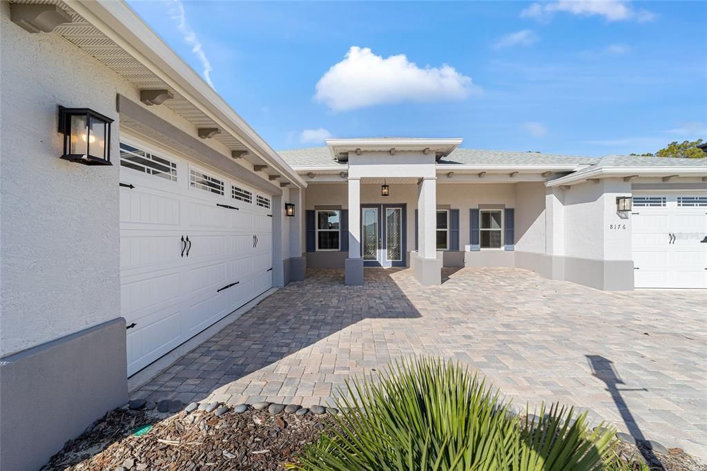 Active With Contract: $560,000 (3 beds, 3 baths, 2893 Square Feet)