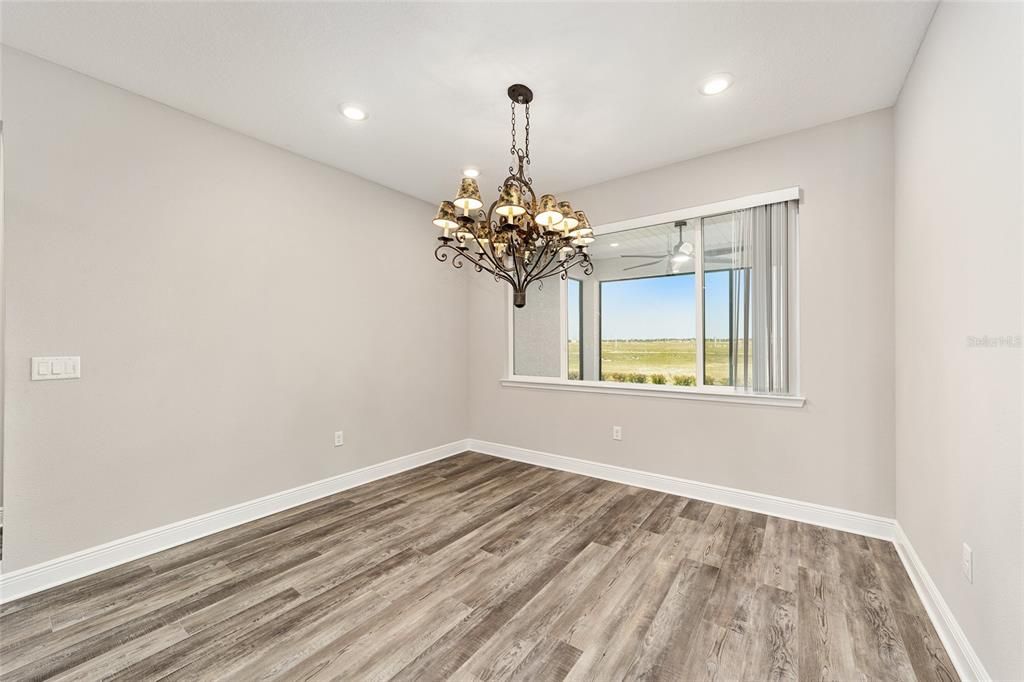Active With Contract: $560,000 (3 beds, 3 baths, 2893 Square Feet)