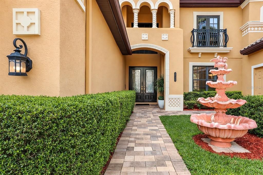 En Venta: $899,900 (5 camas, 3 baños, 3973 Pies cuadrados)