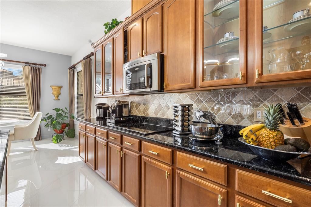 En Venta: $899,900 (5 camas, 3 baños, 3973 Pies cuadrados)