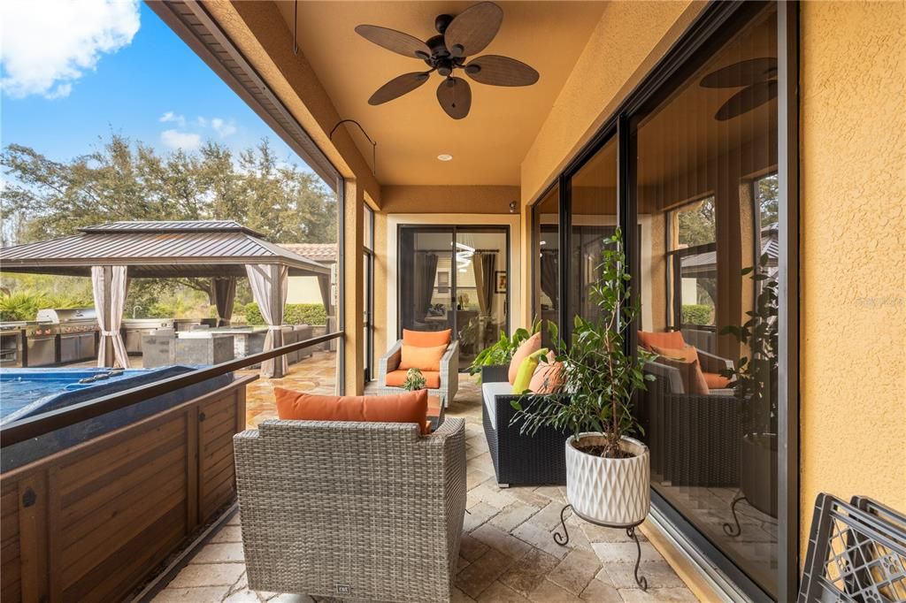 En Venta: $899,900 (5 camas, 3 baños, 3973 Pies cuadrados)