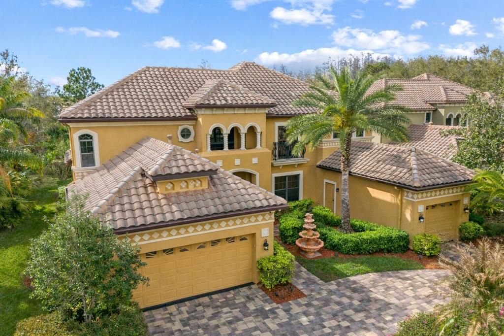 En Venta: $899,900 (5 camas, 3 baños, 3973 Pies cuadrados)