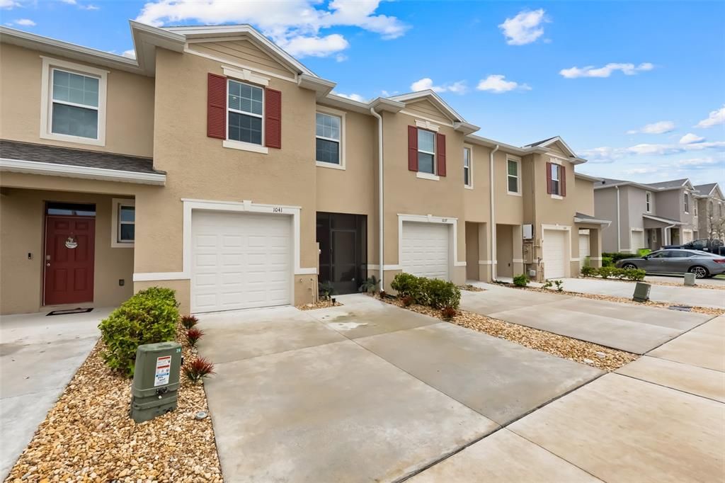 For Sale: $290,000 (3 beds, 2 baths, 1673 Square Feet)