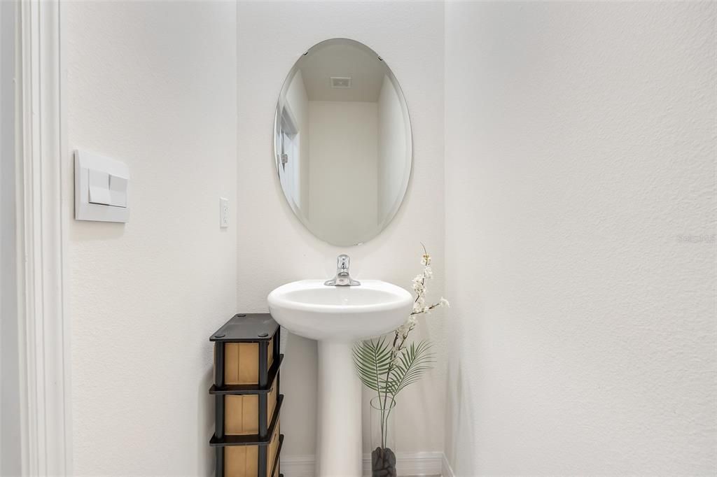 For Sale: $290,000 (3 beds, 2 baths, 1673 Square Feet)