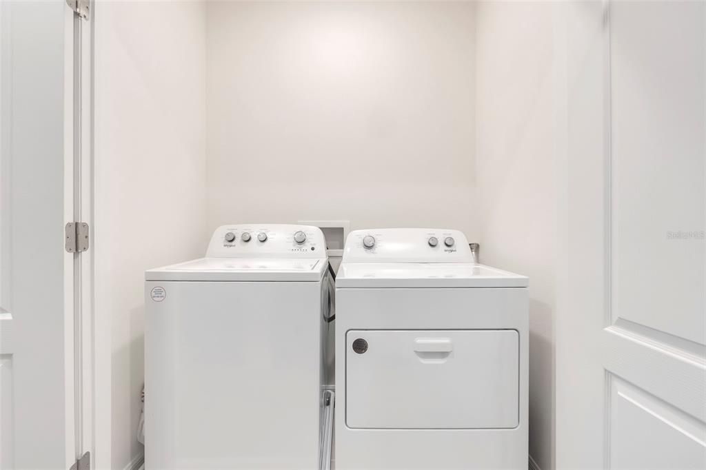 For Sale: $290,000 (3 beds, 2 baths, 1673 Square Feet)