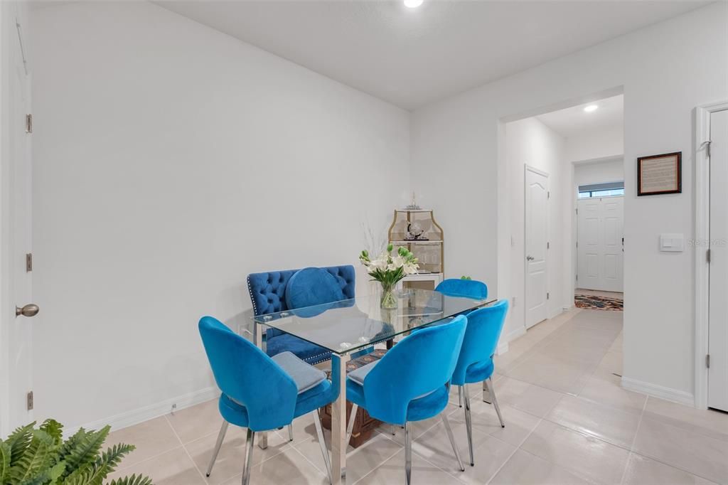 For Sale: $290,000 (3 beds, 2 baths, 1673 Square Feet)