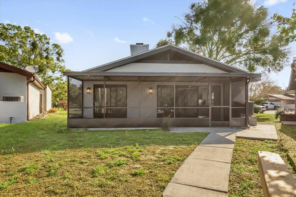 En Venta: $379,000 (2 camas, 2 baños, 1377 Pies cuadrados)