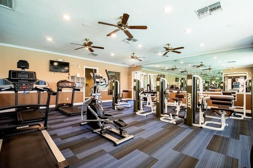 待售: $185,000 (2 贝兹, 2 浴室, 1041 平方英尺)