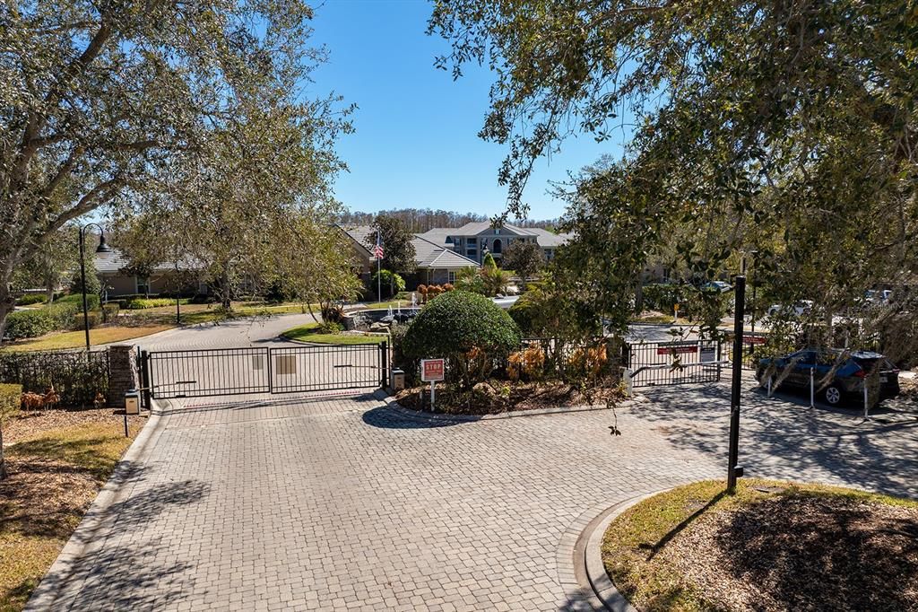 待售: $185,000 (2 贝兹, 2 浴室, 1041 平方英尺)