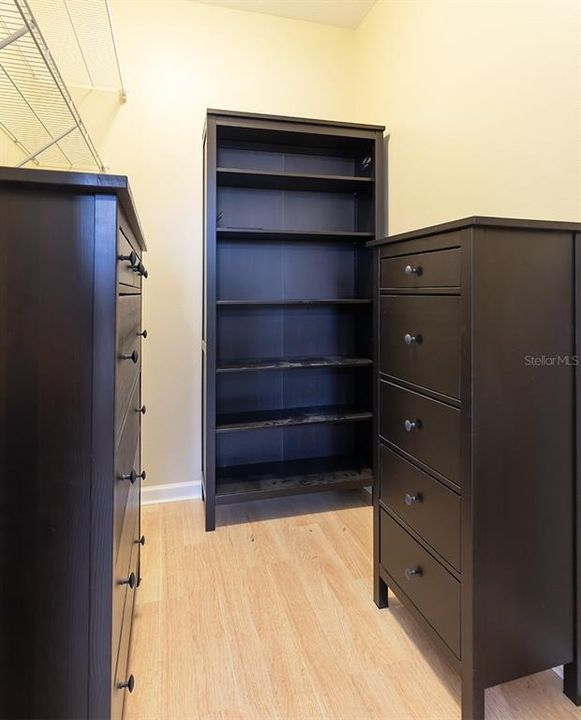 待售: $185,000 (2 贝兹, 2 浴室, 1041 平方英尺)