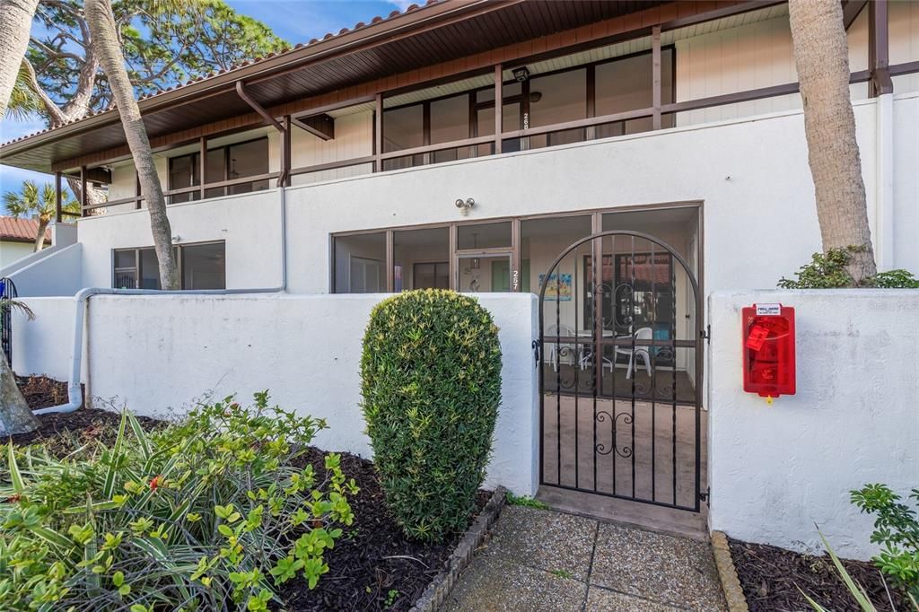 Недавно продано: $199,900 (2 спален, 2 ванн, 1185 Квадратных фут)