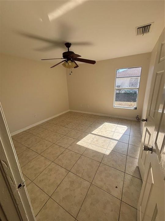 For Sale: $389,900 (6 beds, 0 baths, 2250 Square Feet)