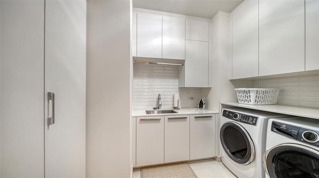 En Venta: $6,600,000 (2 camas, 2 baños, 2347 Pies cuadrados)