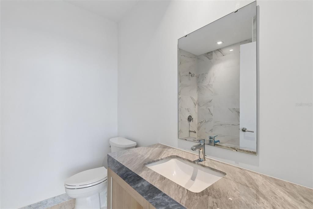 Active With Contract: $2,997,000 (3 beds, 3 baths, 2937 Square Feet)