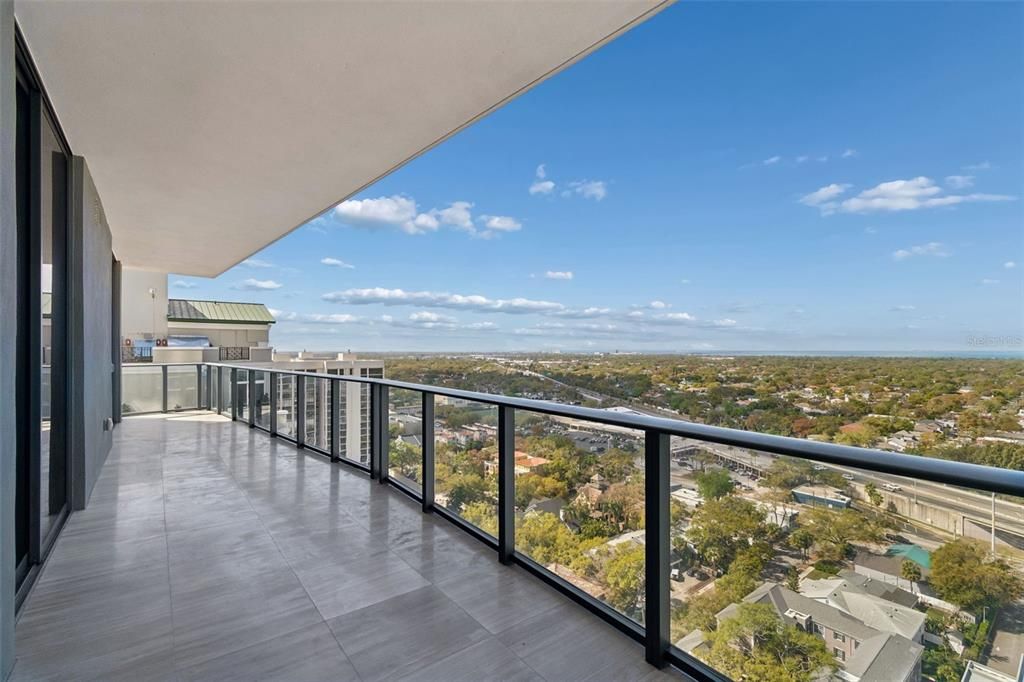 Active With Contract: $2,997,000 (3 beds, 3 baths, 2937 Square Feet)