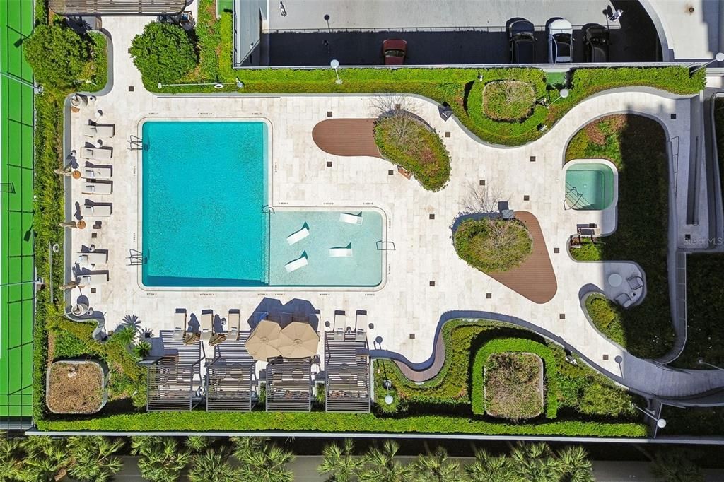Active With Contract: $2,997,000 (3 beds, 3 baths, 2937 Square Feet)