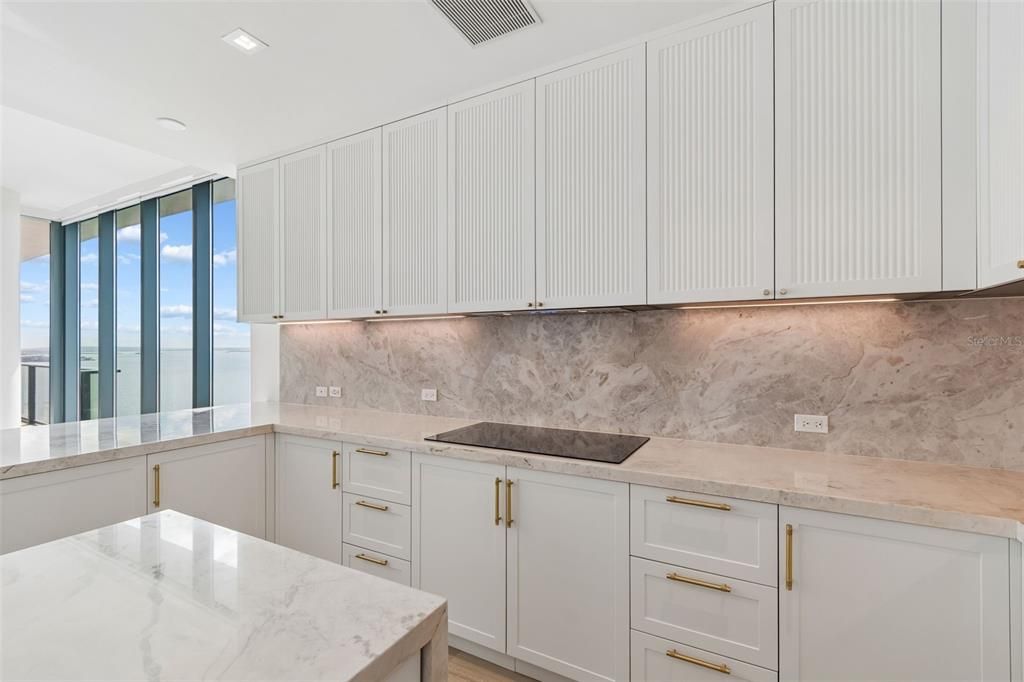 Active With Contract: $2,997,000 (3 beds, 3 baths, 2937 Square Feet)
