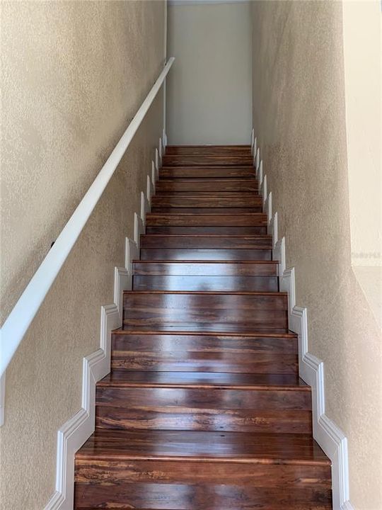Activo con contrato: $2,500 (3 camas, 2 baños, 1568 Pies cuadrados)
