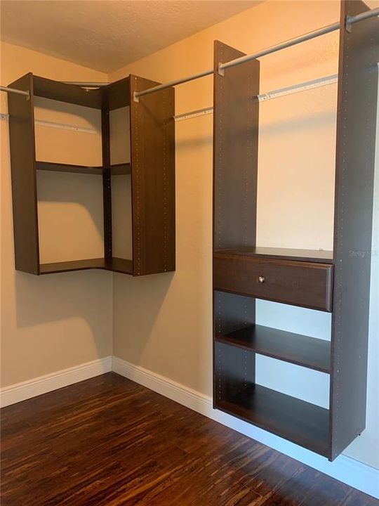 Activo con contrato: $2,500 (3 camas, 2 baños, 1568 Pies cuadrados)