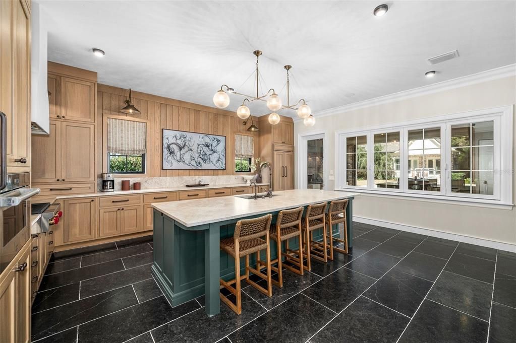 For Sale: $3,989,900 (5 beds, 6 baths, 8065 Square Feet)