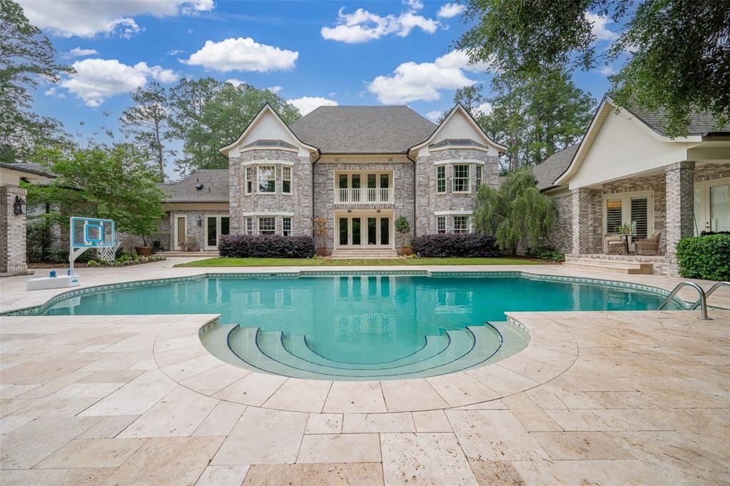 For Sale: $3,989,900 (5 beds, 6 baths, 8065 Square Feet)