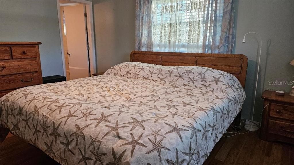 Под контрактом: $139,900 (2 спален, 2 ванн, 1050 Квадратных фут)