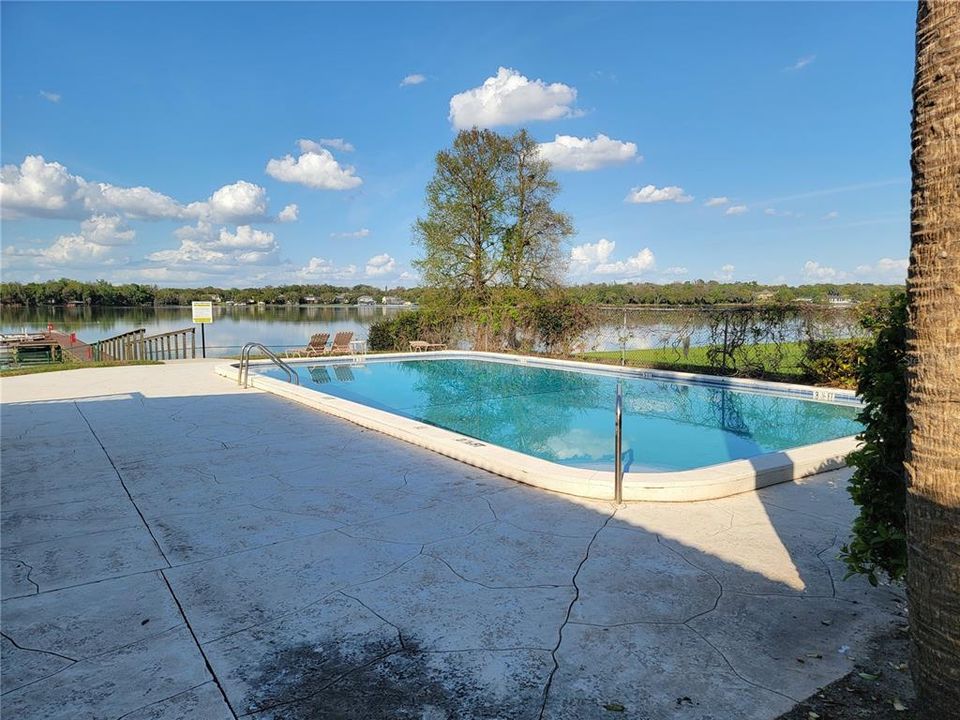 На продажу: $395,000 (4 спален, 2 ванн, 2700 Квадратных фут)