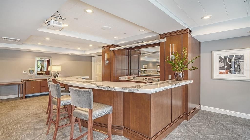 В аренду: $10,500 (2 спален, 2 ванн, 1707 Квадратных фут)