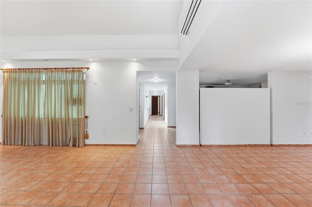 En Venta: $4,500,000 (3 camas, 3 baños, 3000 Pies cuadrados)