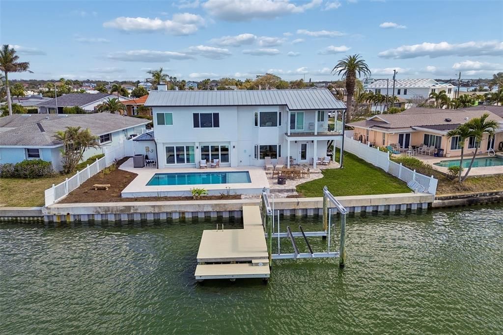 En Venta: $2,849,900 (4 camas, 4 baños, 3319 Pies cuadrados)