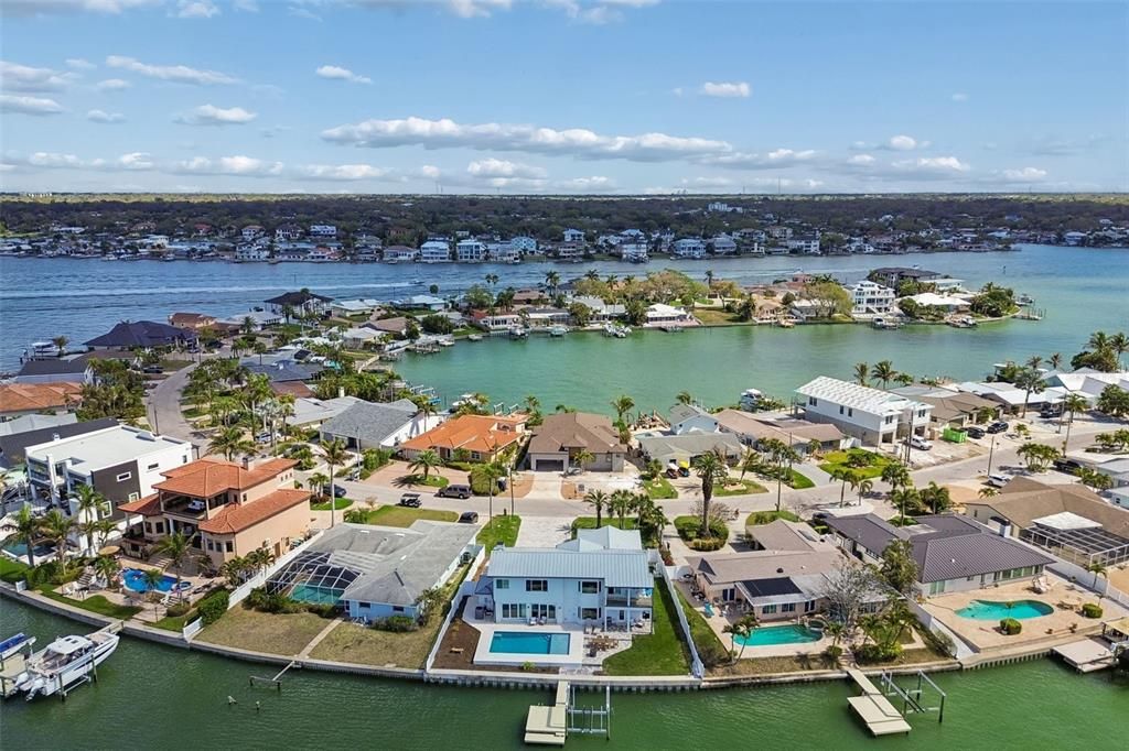 En Venta: $2,849,900 (4 camas, 4 baños, 3319 Pies cuadrados)