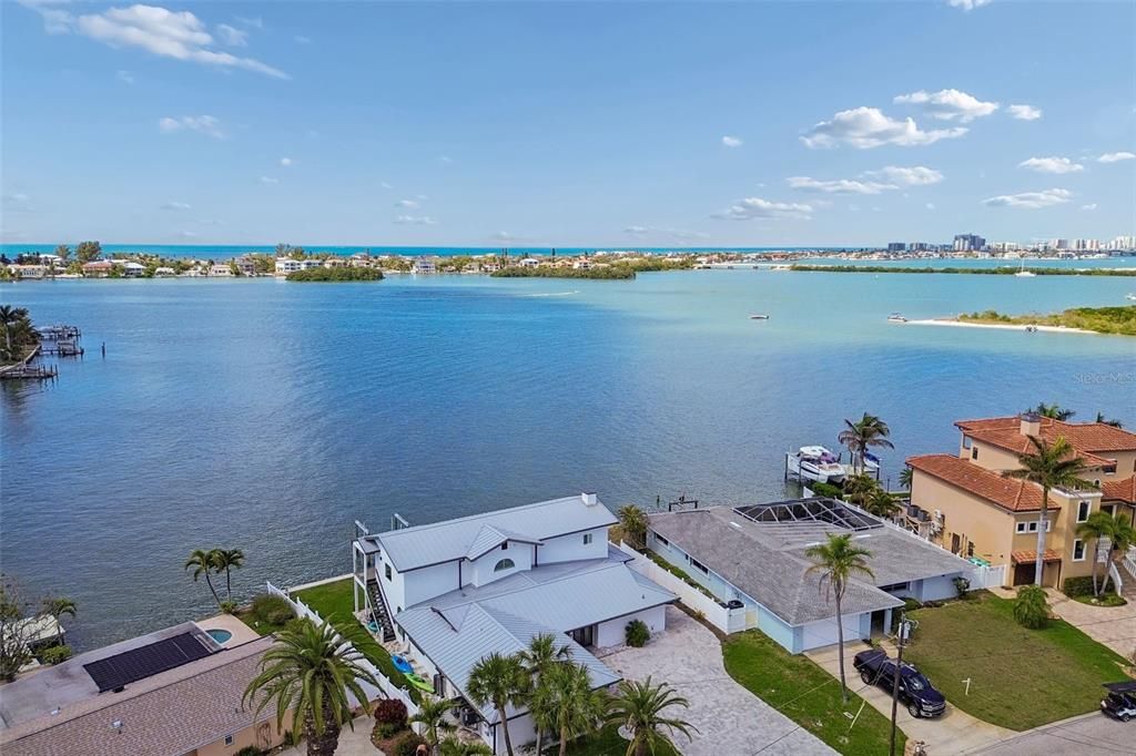 En Venta: $2,849,900 (4 camas, 4 baños, 3319 Pies cuadrados)